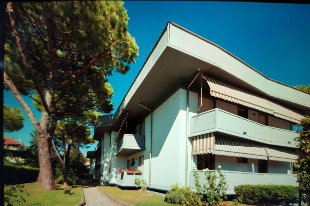 Beach House, 300 M Dal Mare, Marina Di Massa Ngoại thất bức ảnh